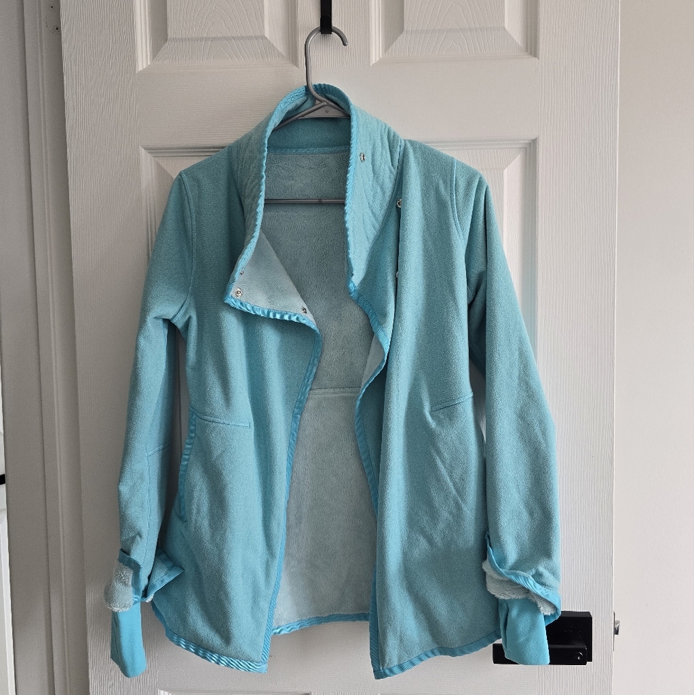 Ivivva Jacket - Picture 3 of 8